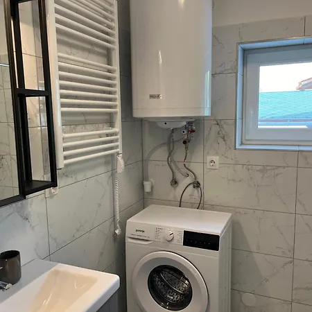 Illa Berek * Ábrahámhegy